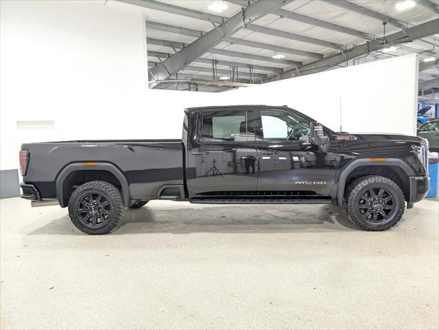 2025 GMC Sierra 2500HD Crew Cab, Long Bed, AT4, 4WD