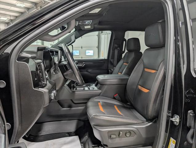 2025 GMC Sierra 2500HD Crew Cab, Long Bed, AT4, 4WD