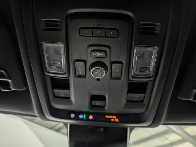 2023 Chevrolet Suburban 4WD Z71