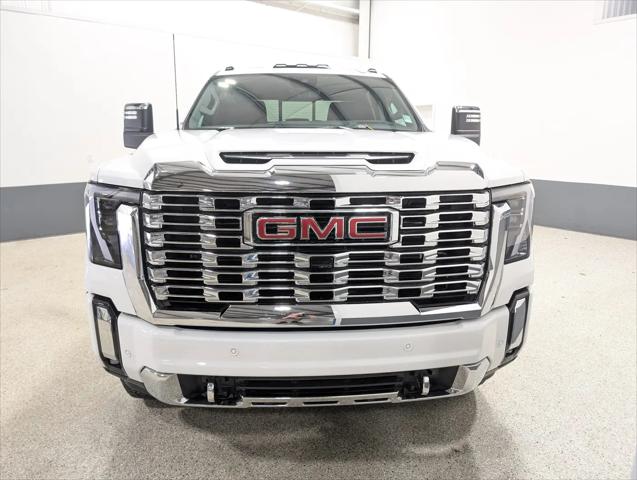 2025 GMC Sierra 3500HD Crew Cab, Standard Bed, Denali, 4WD