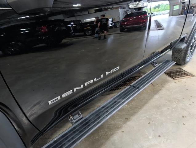 2025 GMC Sierra 2500HD Crew Cab, Standard Bed, Denali Ultimate, 4WD