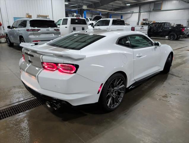 2023 Chevrolet Camaro RWD Coupe ZL1