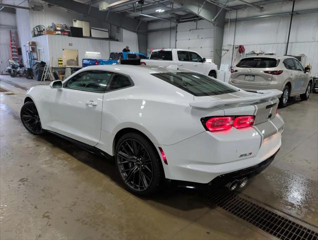 2023 Chevrolet Camaro RWD Coupe ZL1