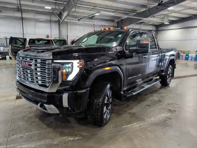 2025 GMC Sierra 2500HD 4WD Crew Cab Standard Bed Denali