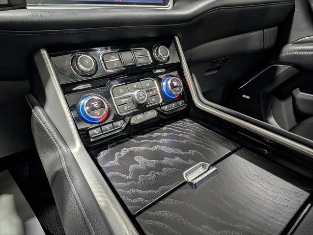 2022 GMC Yukon 4WD Denali