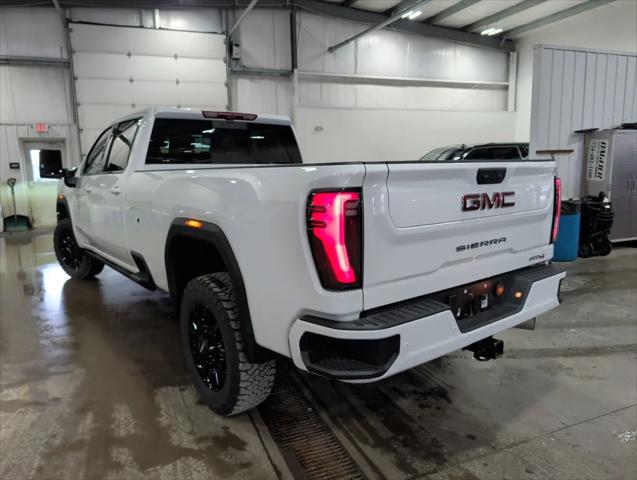 2025 GMC Sierra 3500HD 4WD Crew Cab Long Bed AT4