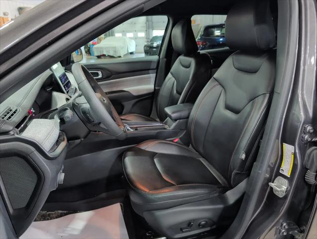 2024 Jeep Compass Latitude Lux FWD