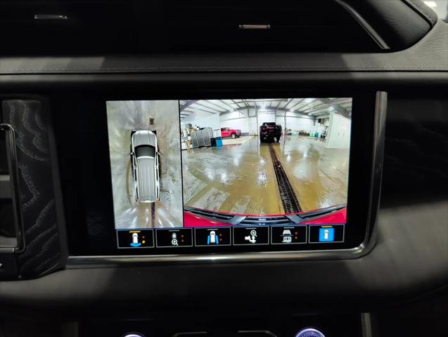2023 GMC Yukon 4WD Denali