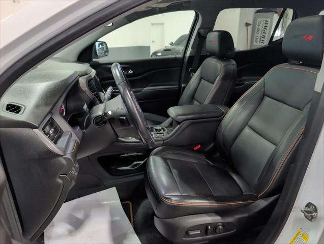 2021 GMC Acadia AWD AT4
