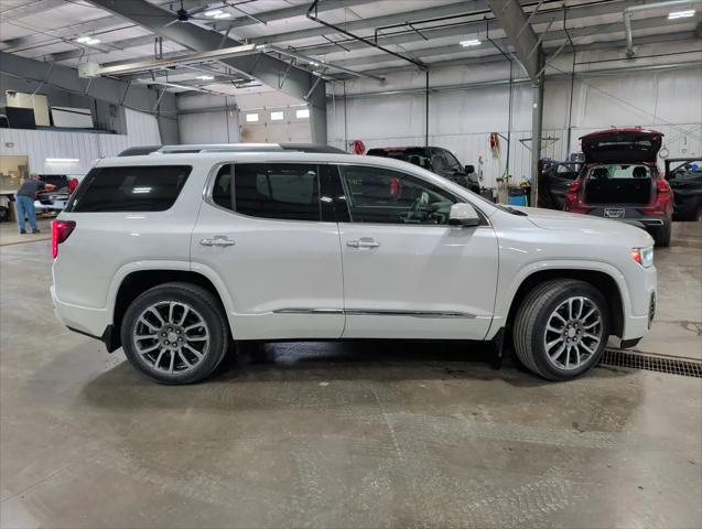 2022 GMC Acadia Denali