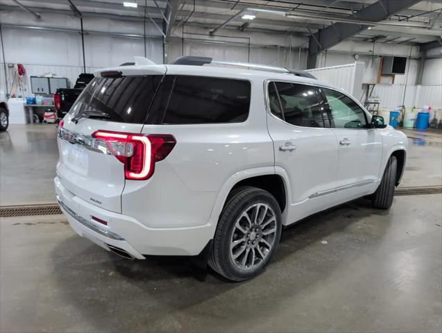 2022 GMC Acadia Denali