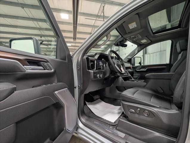 2026 GMC Sierra 3500HD Crew Cab, Long Bed, Denali DRW, 4WD