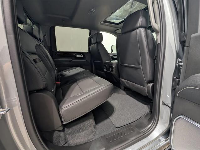 2026 GMC Sierra 3500HD Crew Cab, Long Bed, Denali DRW, 4WD
