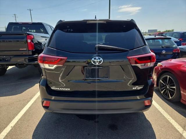 2019 Toyota Highlander SE