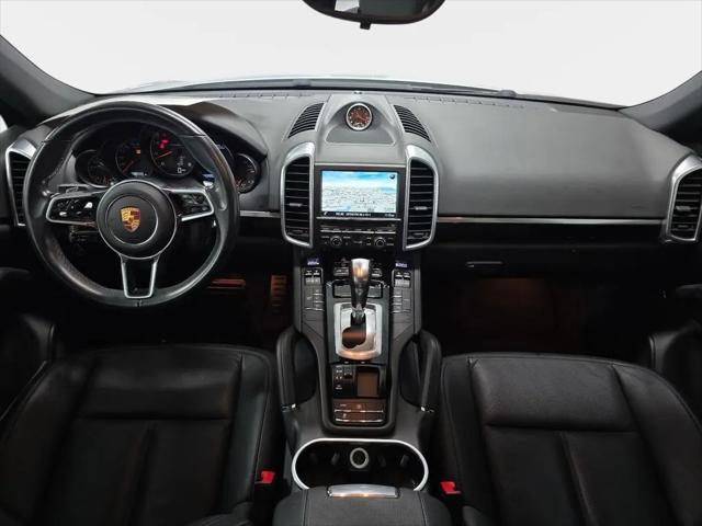 2016 Porsche Cayenne Cayenne