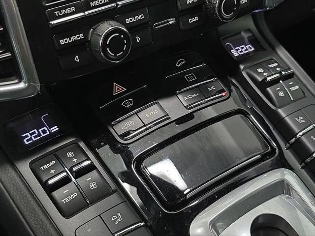 2016 Porsche Cayenne Cayenne