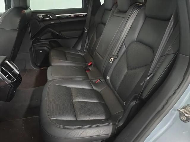 2016 Porsche Cayenne Cayenne