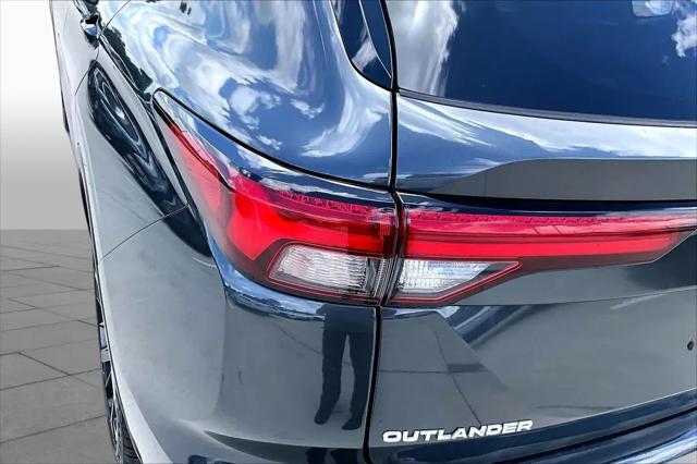 2024 Mitsubishi Outlander SE Black Edition S-AWC
