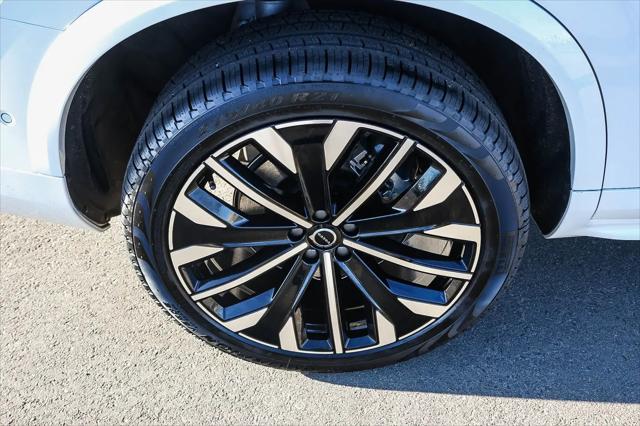 2026 Volvo XC90 Plus, B5 AWD Gas (mild hybrid), Gasoline, Bright, 7 Seats