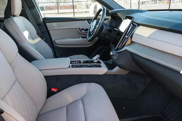 2026 Volvo XC90 Plus, B5 AWD Gas (mild hybrid), Gasoline, Bright, 7 Seats