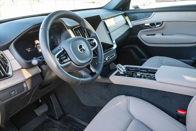 2026 Volvo XC90 Plus, B5 AWD Gas (mild hybrid), Gasoline, Bright, 7 Seats
