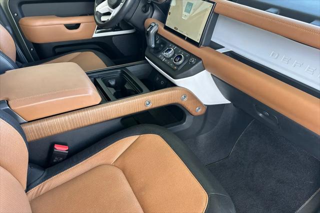 2023 Land Rover Defender 110 X-Dynamic SE