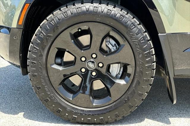 2023 Land Rover Defender 110 X-Dynamic SE