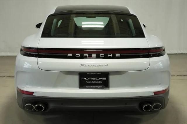 2025 Porsche Panamera 4
