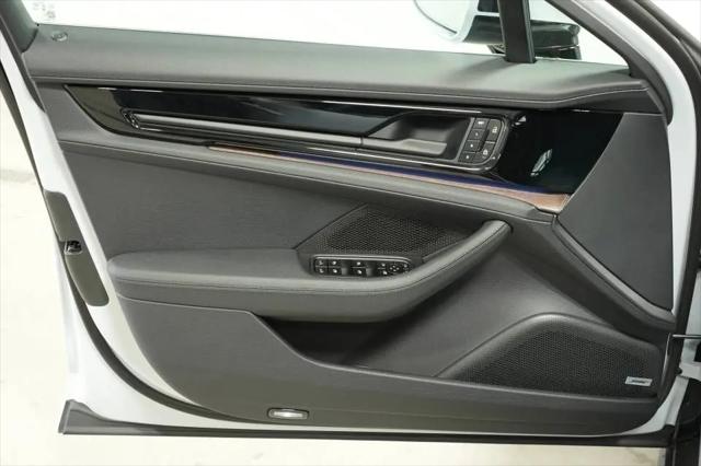 2025 Porsche Panamera 4