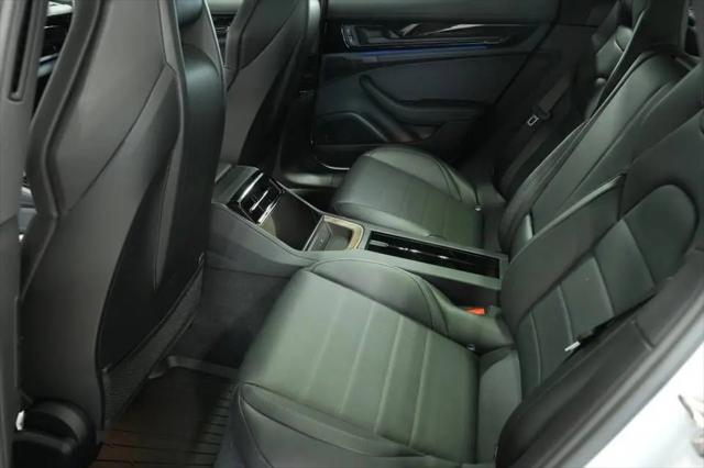2025 Porsche Panamera 4