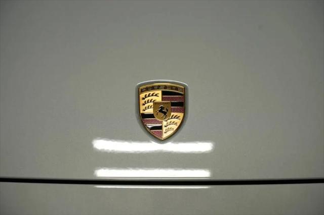 2025 Porsche Panamera 4