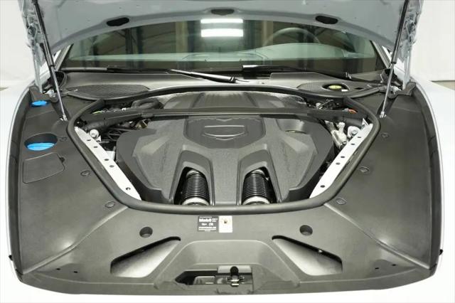 2025 Porsche Panamera 4