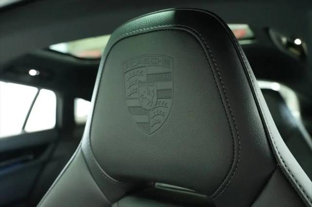 2025 Porsche Panamera 4