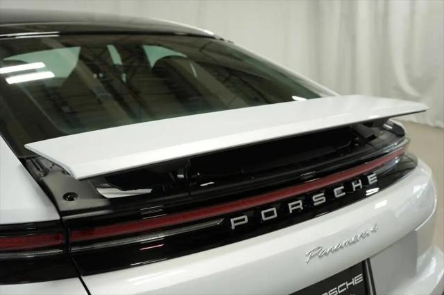 2025 Porsche Panamera 4