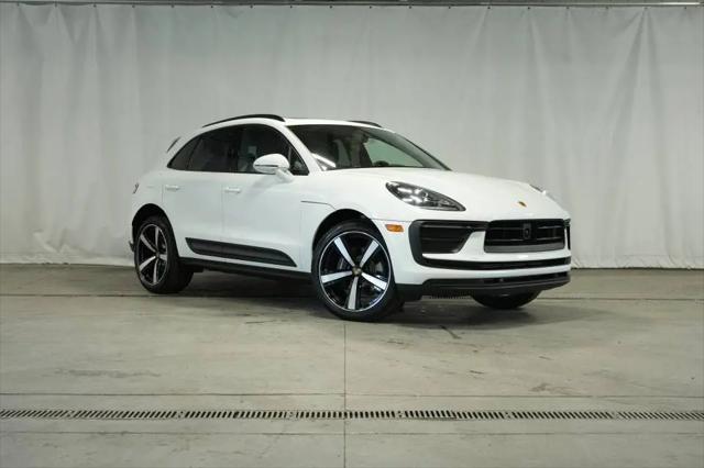 2026 Porsche Macan Macan