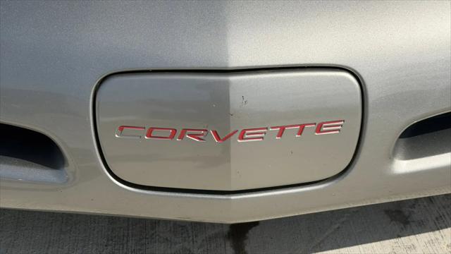 2001 Chevrolet Corvette Base
