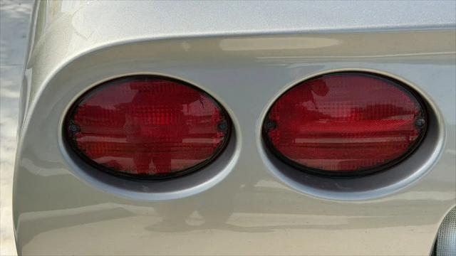 2001 Chevrolet Corvette Base
