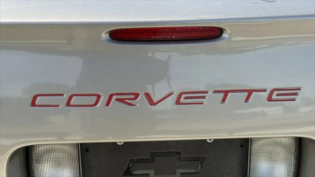 2001 Chevrolet Corvette Base