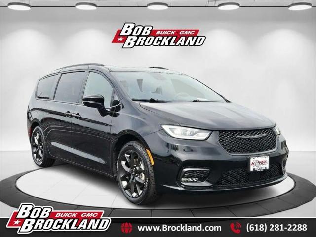 2025 Chrysler Pacifica Limited for sale in Columbia, IL