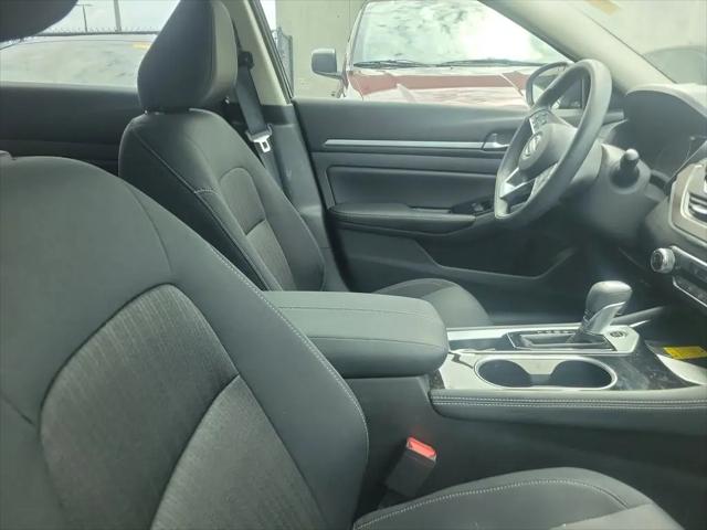 2023 Nissan Altima SV FWD