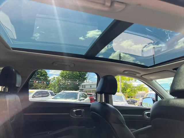 2023 Kia Sorento SX