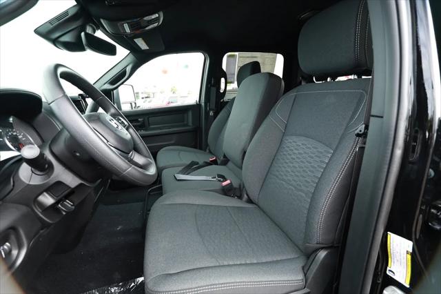 2026 Ram 2500 Black Express Crew Cab 4x4 64 Box