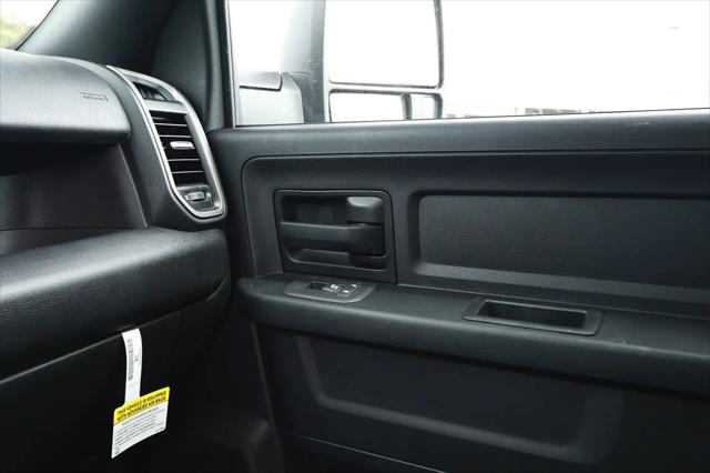 2026 Ram 2500 Black Express Crew Cab 4x4 64 Box