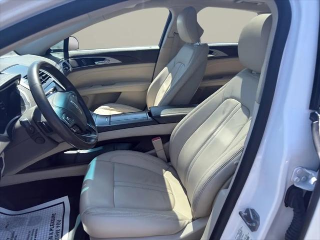 2017 Lincoln MKZ Select