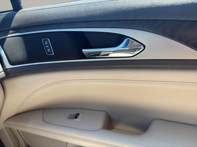 2017 Lincoln MKZ Select