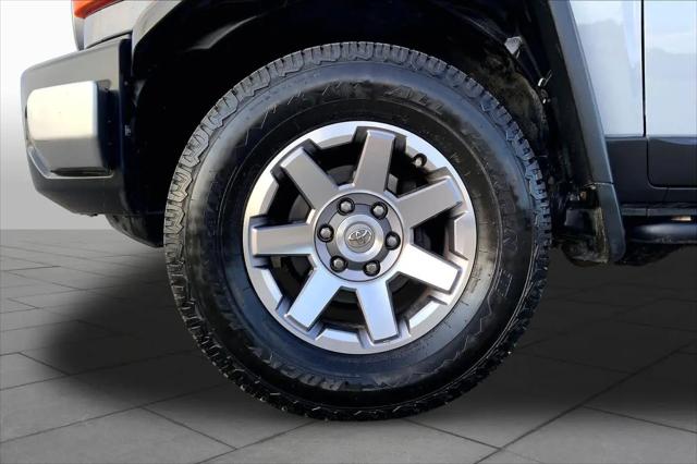 2014 Toyota FJ Cruiser Base