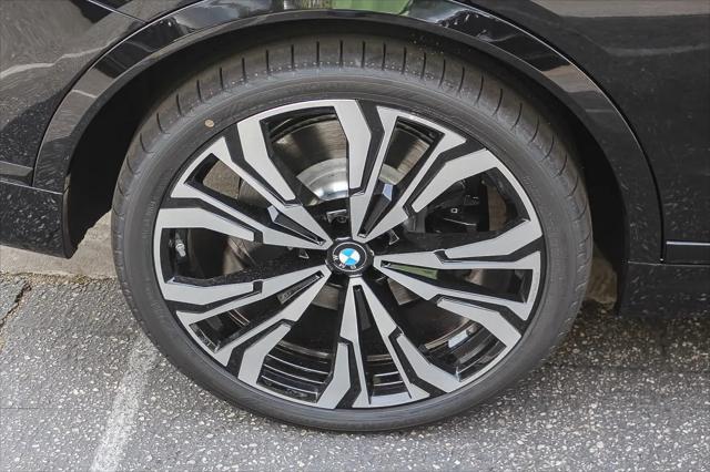 2027 BMW X7 M60i