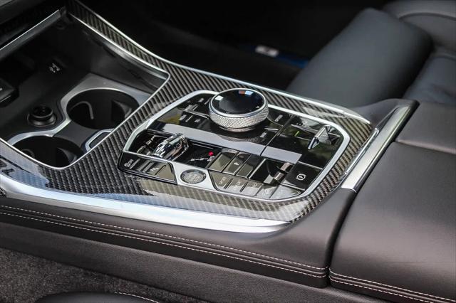 2027 BMW X7 M60i