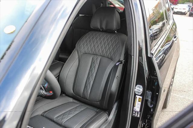 2027 BMW X7 M60i