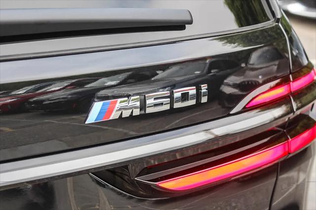 2027 BMW X7 M60i